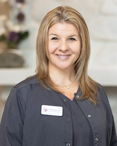 Dental hygienist Jeanine